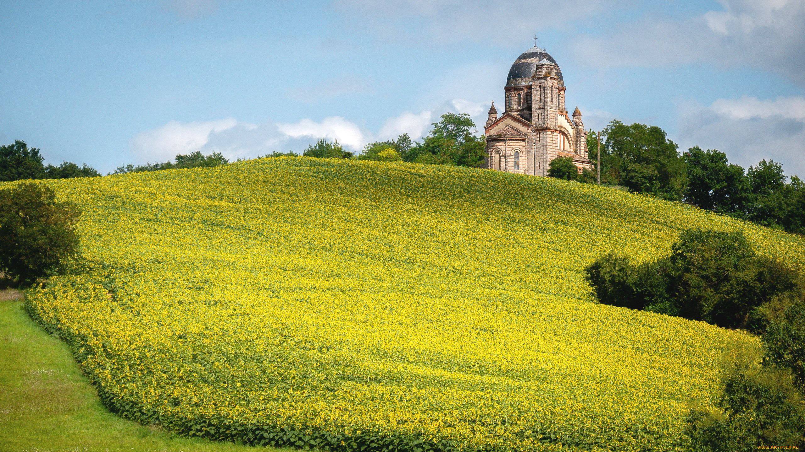 church of notre dame de lapeyrouse, france, , -  ,  ,  , church, of, notre, dame, de, lapeyrouse